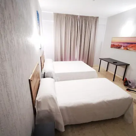 Hotel Oyo Don Cándido *
