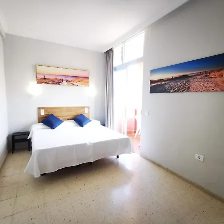 Oyo Don Cándido Hotel *
