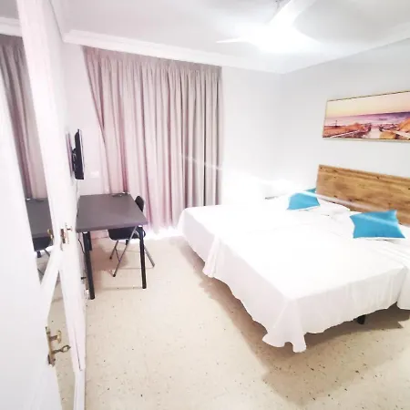 Hotel Oyo Don Cándido *