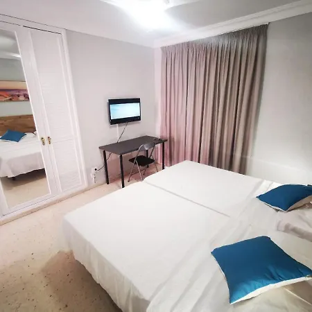 Oyo Don Cándido Hotel