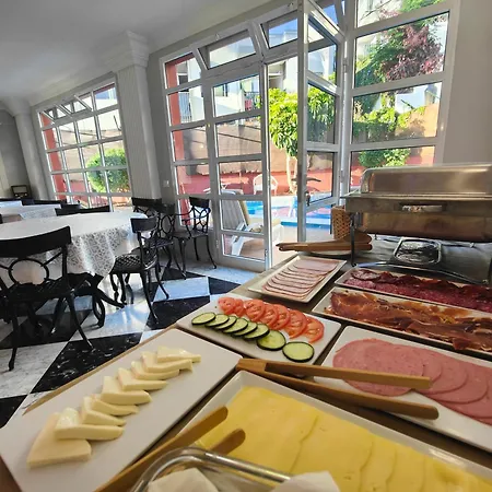 Oyo Don Cándido Hotel Puerto de la Cruz (Tenerife)