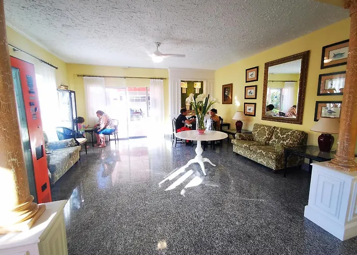 Hotel Don Cándido *