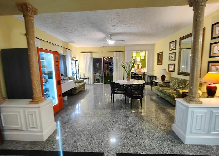 Hotel Don Cándido *